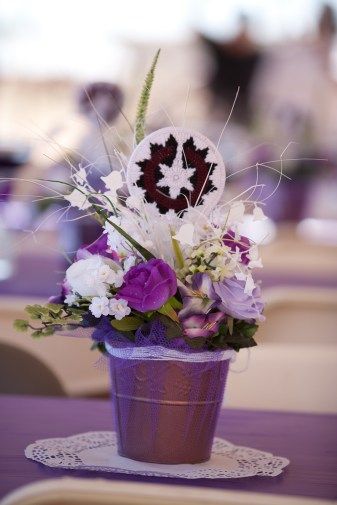 Traditional Navajo Wedding Ceremony in Arizona | Two Bright Lights :: Blog Indigenous Wedding, Wedding Invitations Indian, Native Wedding, Indigenous Crafts, Navajo Wedding, Embossed Wedding Invitations, Christmas Tree Decorations Ribbon, Native American Wedding, Native American Baskets