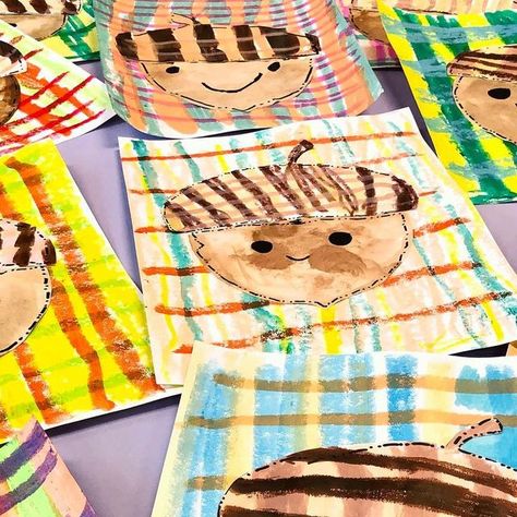 Joel Scholten on Instagram: "Kindergarten Plaid Acorns For more information on this lesson, check out my reels! #artteachersofinstagram #artteachersofig #elementaryart #easyart #easycraft #primaryart #studentwork #studentartwork #kindergartenart #kindergarten #artonacartapproved #proudteacher #proudartteacher #teachergram #teachersofinstagram #kidsart #kidart #studentart #mystudentsrock #elementaryarteducation #elementaryartlessons #plaid" Fall Art Projects For First Grade, Fall Art For Kindergarteners, Autumn Art For Kindergarten, Fall Art Projects For Kids September, October Art Projects For Kindergarten, Kinder Fall Art Projects, 2nd Grade September Art, Autumn Elementary Art Projects, November Art For Kindergarten