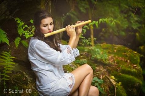 Flute Player Good To Fresh your Mind Woman Playing Flute, Peaceful Music, Playing Flute, Relaxing Meditation, Deep Sleep Music, Woodwind Instrument, Flute Player, Music Background, Flute Music