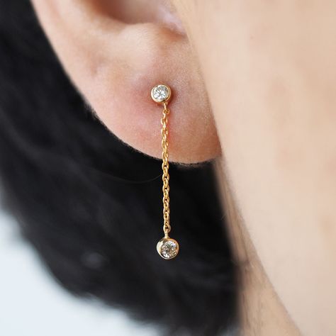 Long Chain Earrings Gold, Rose Gold Dangle Earrings, Gold Kada, Locket Design, Gold Jewellry, Chain Earring, Polished Style, Earrings Rose Gold, Gold Dangle Earrings