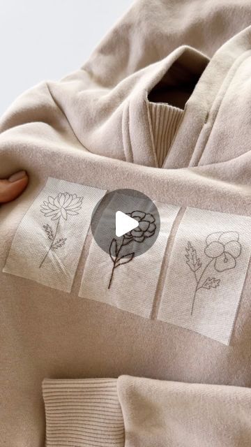 Birth Flower Sweatshirt, Hand Embroidery Ideas Clothes, Embroidery On Sweatshirts Diy, Hand Embroidered Sweatshirt Diy, Embroidery Sweatshirt Diy, Sweatshirt Embroidery Diy, Baby Embroidery Ideas, Diy Embroidered Sweatshirt, Birth Flower Embroidery