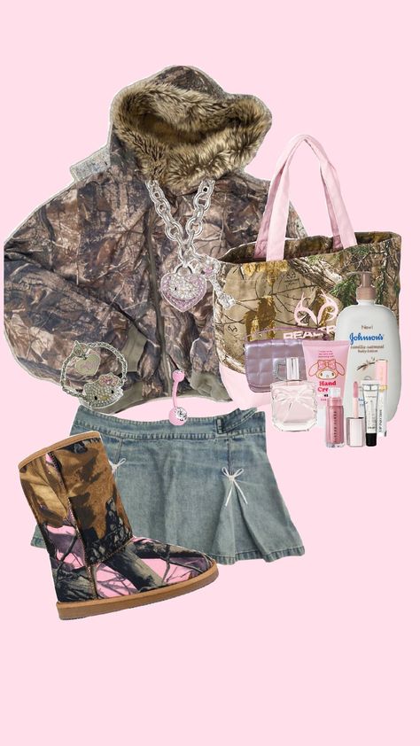 camo princess 👸🏾🎀 #camouflage #pink #outfitinspo #green 𝔁𝓸𝔁𝓸 2000s Camo Fashion, Pink Shirt With Camo Pants, Camo Aesthetic, Dream Aesthetic, Camo Fashion, Pink Fits, Pink Bling, Realtree Camo, Camo Pants