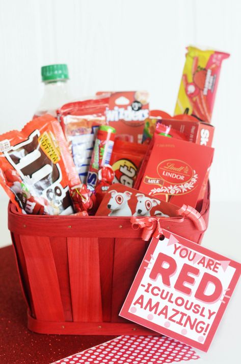 Red Gift Basket Ideas, Red Gift Basket, Yellow Gifts Basket, Blue Gift Basket, Pink Gift Basket, Theme Baskets, Candy Gift Baskets, Unique Gift Baskets, Red Basket