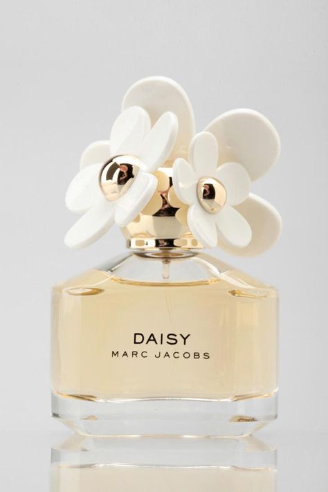 Marc Jacobs Daisy Perfume, Perfume 212 Vip, Marc Jacobs Perfume, Perfume 212, Perfume Carolina Herrera, Daisy Perfume, Color Concept, Marc Jacobs Daisy, Best Perfume