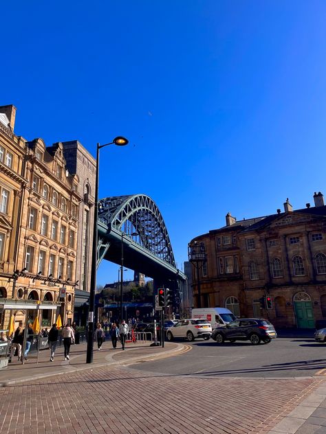 #quay #quayside #tynebridge #newcastle #toonmechallenge #aesthetic #northeast #northeastengland #thenortheast #tyneandwear... Newcastle Aesthetic, Revision Motivation, Newcastle Quayside, Uk Aesthetic, Uni Aesthetic, Tyne Bridge, Manifesting 2024, Newcastle England, Newcastle University