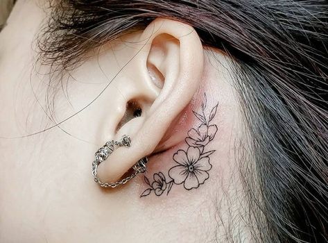 Flower Ear Tattoos, Ear Tattoo Design, Tattoos Ear, Tattoo Ideas Flower, Behind The Ear Tattoos, Tattoo Ear, Violet Tattoo, Behind The Ear Tattoo, Behind Ear Tattoos