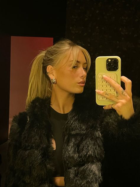 Haircut inspo, scandinavian hairline, baby bangs, short curtain bangs, blonde hair Curtain Bangs Blonde Hair Straight, Short Blonde Hair Ponytail, Curtain Bangs White Hair, Blonde Hair With Short Curtain Bangs, Different Curtain Bangs, Bardot Bangs Straight Hair, Short Whisky Bangs, Blonde Long Hair With Fringe, Short Hair With Feathered Bangs