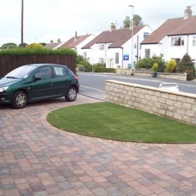 Semi Circle Driveway Ideas, Small Circular Driveway, U Shape Driveway, Curved Driveway Ideas, Semi Circle Driveway Landscaping, Semi Circle Driveway, U Shaped Driveway, U Shape Driveway Landscaping, Paved Driveways