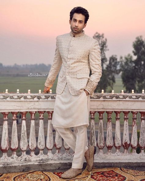 Baraat Outfit Men, Faiza Saqlain Menswear, Men’s Nikkah Outfit, Men Nikah Outfit, Nikah Dress For Men Pakistani, Nikkah Dress For Men, Nikah Dress For Men, Boys Wedding Outfit Indian, Prince Coat Wedding Pakistani