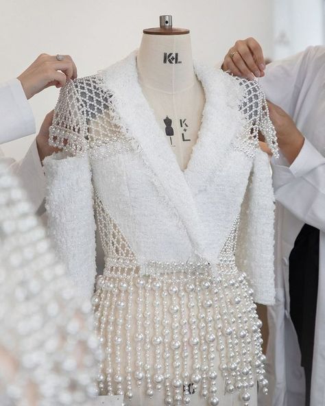 Tamara Ralph (@tamararalph) • Instagram photos and videos Tamara Ralph, Pearl Fringe, Tweed Fashion, Beads Clothes, Diy Bead Embroidery, Ralph Russo, White Alabaster, Woman Suit Fashion, White Tweed