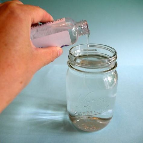 Fill Jar with Distilled Water and Add a Dash of Glycerin - DIY Mason Jar Snow Globes | eHow Homemade Snowglobes, Snowglobes Diy, Waterless Snow Globe Diy, Making Snow Globes, Easy Snow Globes, Jar Snow Globes, Snow Globe For Kids, Snow Globe Mason Jar, Wine Glass Snow Globe