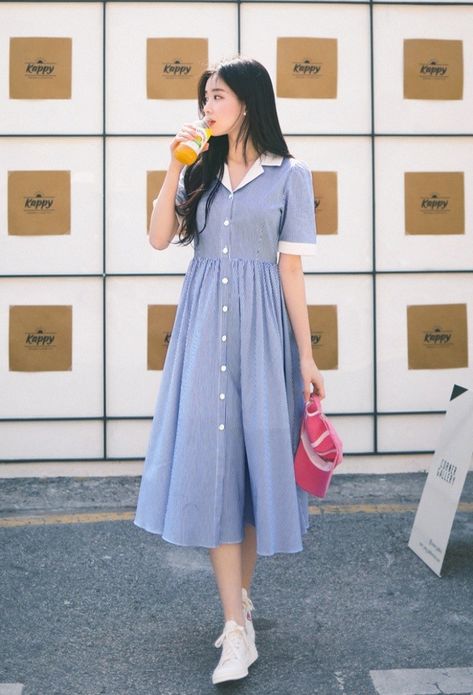 Dress Korean Style Simple, Cute Frock, Simple Frock Design, Simple Frocks, Stylish Short Dresses, Fashion Top Outfits, Modest Dresses Casual, Trendy Dress Outfits, Everyday Fashion Outfits