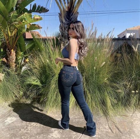 True Religion Jeans Outfits, True Religion Jeans Outfit, Jean Fits, Outfits Con Jeans, Baddie Style, Instagram Baddie, True Religion Jeans, 90s Outfit, Spring Aesthetic