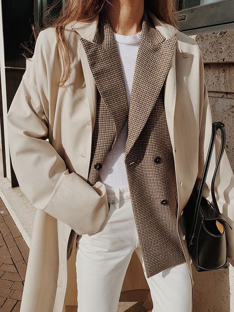 Fall Layers Oversized Coat and Plaid Blazer #fallstyle #fallootd #blazer Fall Fashion Coats, Millennials Fashion, Populaire Outfits, Mode Jeans, Fall Layers, Stil Inspiration, Ținută Casual, Mode Ootd, Modieuze Outfits