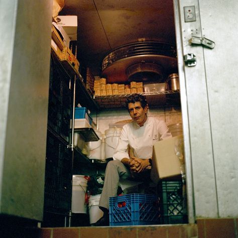 Anthony Bourdain Wallpaper, Chef Asthetic Picture, Anthony Bourdain Style, Nick + Core + Aesthetic, Chef Aesthetic, Anthony Bourdain Parts Unknown, Tony B, Kitchen Confidential, Chef Inspiration