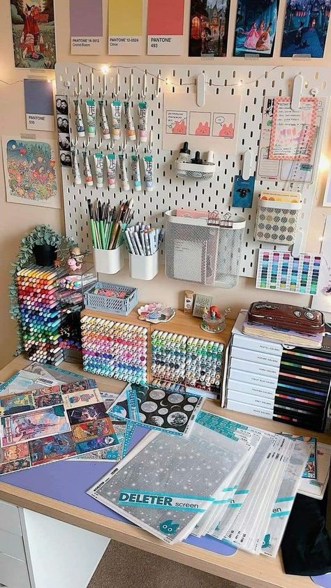 Stationery Organization Aesthetic, Craft Desk Aesthetic, Office Supplies Aesthetic, School Organization Aesthetic, Art Desk Aesthetic, Art Supplies Aesthetic, Dream Art Room, Rangement Art, Artist Desk