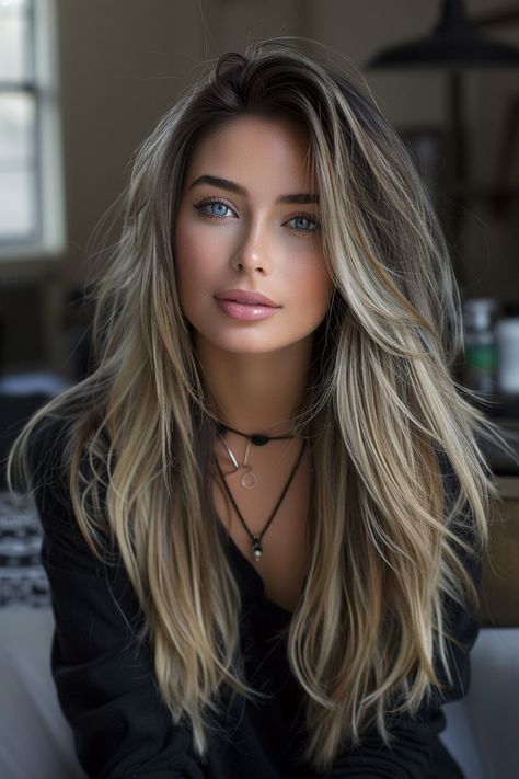 Dark Hair With Highlights Blue Eyes, Medium Light Brown Hair Color Ideas, Brown Hair With Blonde Highlights Bangs, Long Hair With A Lot Of Layers, Hair Colour For Blue Eyes, Hair With Blue Eyes, Blonde Highlights On Dark Hair, Summer Blonde Hair, Perfect Blonde