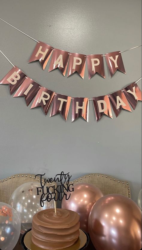 Aesthetic Bday Decorations At Home, Bday Decoration At Home, Easy Birthday Decoration Ideas At Home, 23rd Birthday Decorations, 20 Birthday Cake, Happy Anniversary Cakes, Birthday Decorations At Home, Birthday Lights, Happy Birthday Decor