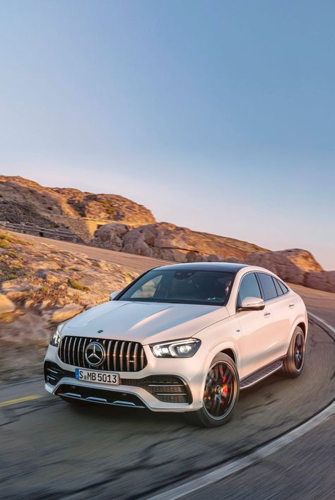 Mercedes Benz Gle Coupe, Mercedes Benz Wallpaper, Cool Truck Accessories, Mercedes Gle, Wallpaper Luxury, Dream Cars Mercedes, Car Quotes, Mclaren Cars, Car Organization