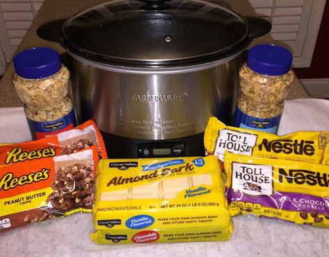 Peanut Clusters Recipe, Peanut Clusters In Crockpot, Crockpot Candy Recipes, Clusters Recipe, Crockpot Christmas, Chocolate Peanut Clusters, Recipe Gift, Crockpot Candy, Christmas Yummies