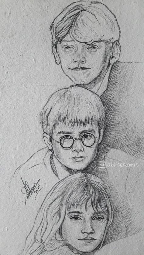 Art Sketches Harry Potter, Drawing Harry Potter Sketches, Pencil Art Drawings Sketches Ideas Simple, Harry Potter Pencil Drawings, Harry Potter Portrait Drawing, Harry Potter Sketch Ideas, Golden Trio Drawing, How To Draw Harry Potter, Harry Potter Sketches Easy