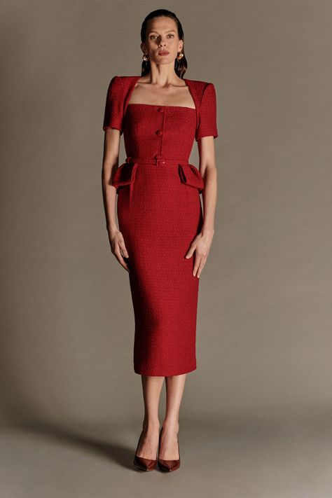 Roland Mouret Fall 2024 Ready-to-Wear Collection | Vogue Runway 2024, Drop Waist Gown, Roland Mouret Dress, Modest Dresses For Women, Elegant Outfit Classy, Fall Winter Fashion, Column Skirt, Fall Winter 2024, Roland Mouret