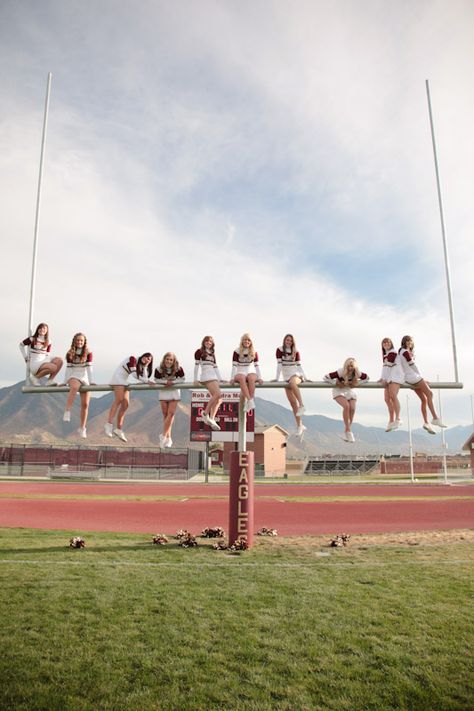 Cheer Photo, The Cheerleaders, Cheer Team Pictures, Cheer Photography, Cheer Leading, Cheerleading Photos, Cheer Pics, Cute Cheer Pictures, High School Cheer