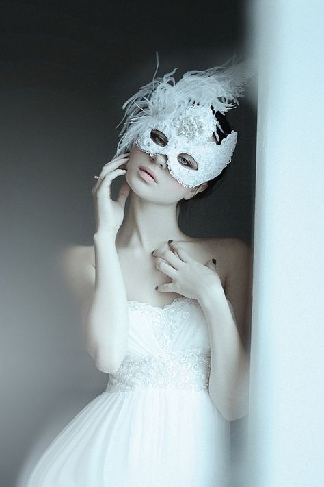 Be yourself. Nobody is better qualified...I can be a better me than anyone can.. Masked Ball, White Mask, Masks Masquerade, Masquerade Party, Beautiful Mask, Masquerade Mask, Masquerade Ball, Shoot Inspiration, Foto Inspiration