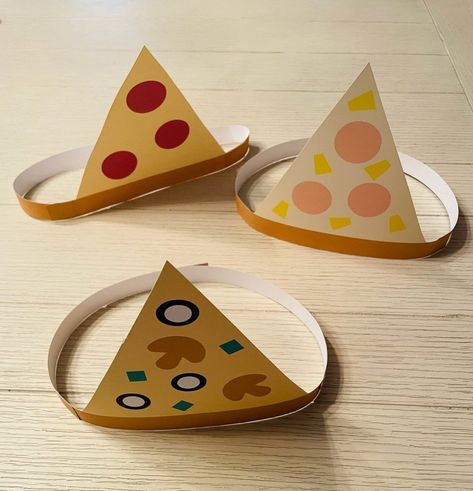 Secret Weapon for Teachers! Engaging Paper Crafts for Your Classroom! Pizza Crafts For Toddlers, Pizza Activities For Kids, Pizza Crafts For Preschool, Pizza Activities, Pizza Party Games, Classroom Birthdays, Pizza Hat, Pizza Craft, Planet Crafts