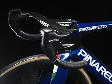 New Pinarello MAAT Track Bike | BikeToday.news Bike Swag, Wooden Fork, Trial Bike, Fixed Bike, Fixie Bike, Speed Bike, I Want To Ride My Bicycle, Track Bike, Bicycle Parts