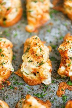 Shrimp Toast, Cajun Shrimp, Shrimp Dishes, Buffalo Wings, Cajun Recipes, Think Food, Party Food Appetizers, Toast Recipes, Seafood Dishes