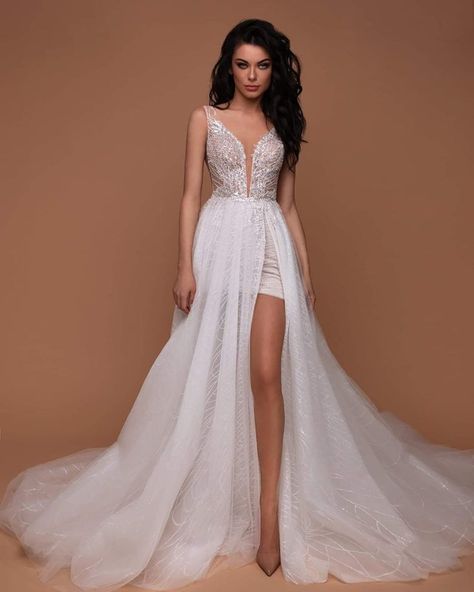 Boston Wedding Dress, European Wedding Dresses, Short Lace Wedding Dress, Full Tulle Skirt, Bridal Ideas, Wedding Dresses For Sale, Bride Gowns, Gowns Online, Perfect Wedding Dress