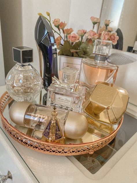 Lady Million Perfume, Bandeja Perfume, Cologne Storage Ideas, How To Organize Perfumes On Dresser, Cologne Storage, Paco Rabanne Perfume, Perfume 212 Vip, Profumo Victoria Secret, Jimmy Choo Perfume