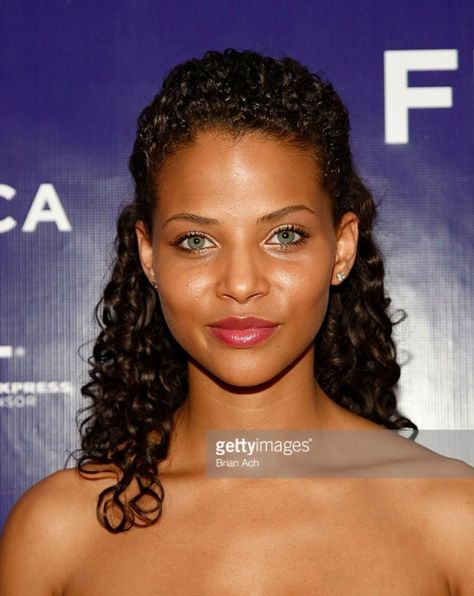 Denise Vasi Denise Vasi, Denise Matthews, Star Struck, Personal Color, Beautiful Ladies, Light Skin, Famous Celebrities, Celebrity Pictures, Pretty People