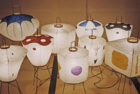 Noguchi Lamps, Noguchi Lamp, Japanese Paper Lanterns, Public Artwork, New York Museums, Isamu Noguchi, Paper Birds, How To Make Lanterns, Light Sculpture