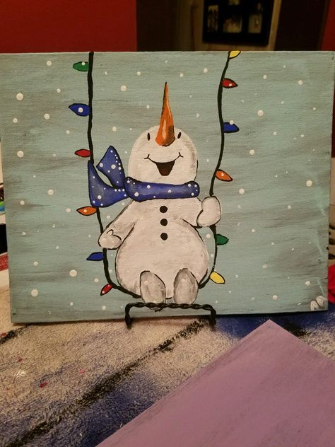 Snowman Swinging On Lights, Snowman Paintings, Picture Craft, Winter Paintings, Canvas Painting For Beginners, Christmas Art Projects, Christmas Canvas Art, Christmas Paintings On Canvas, Canvas For Beginners