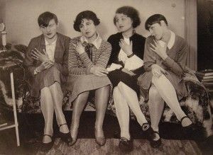 Women of the Bauhaus |Erich Consemüller, Marcel Breuer and his “harem” (from left to right: Marta Erps-Breuer, Katt Both and Ruth Hollos-Consemüller), c. 1927