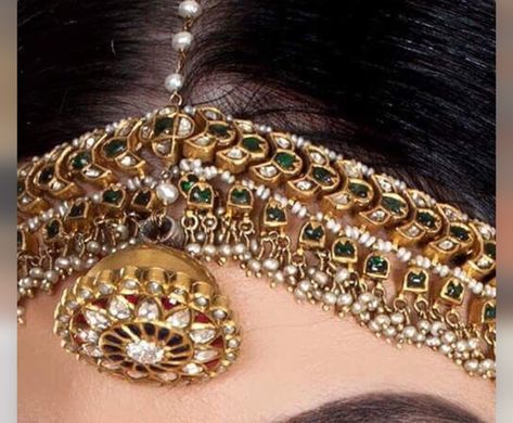 Matha Patti Rajasthani Borla With Matha Patti, Mang Tika With Matha Patti, Matha Patti Bridal Gold, Rajputi Jewellery Matha Patti, Rajasthani Matha Patti, Rakhdi Borla Designs Gold, Gold Matha Patti, Bridal Foot Jewelry, Maang Tika