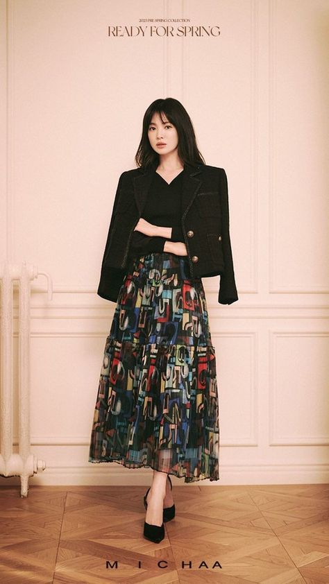 Asian Business Women, Office Wear Dresses, Stylish Office Wear, Business Dress Women, Girly Style Outfits, Hye Kyo, Song Hye Kyo, Stylish Office, Stylish Work Outfits