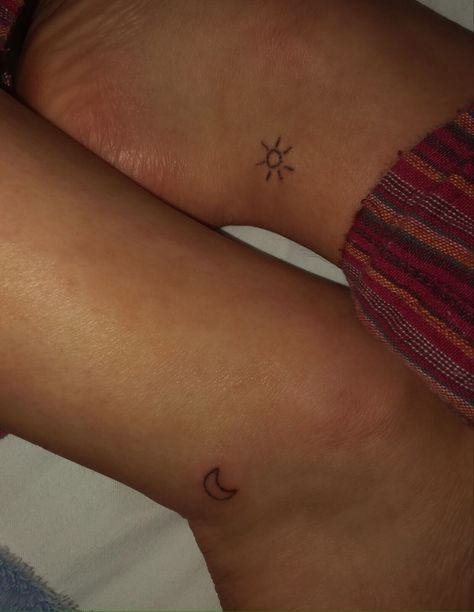 Stick N Poke Matching Tattoos, Small Matching Stick And Poke Tattoos For Best Friends, Small Stick And Poke Tattoo Matching, Mini Stick N Poke, Stick And Poke Ideas Small Matching, Bsf Stick And Poke, Stick And Poke Tattoo Sun And Moon, Stick And Poke Friendship Tattoo, Sun Tattoo Stick And Poke