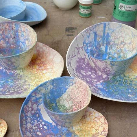 Anna Katharina Jens on Instagram: "I experimented with rainbow bubble underglaze yesterday and yes, I was quite out of breath after 😅 🌈 but couldn’t be happier with the result and anything for art! So much fun, can’t wait to see what they look like after firing and will definitely make more of these in the future 🌈❤️ They will be part of my next Shop Update January 29th 5pm GMT — please sign up for my newsletter at annalovespottery.com for priority access 🌈❤️ #potteryart #potterylove #overtherainbow #ceramics #beingcreative #experimenting #underglazebubble #swirlbowls #lovewhatimdoing #madewithlove" Rainbow Glaze Pottery, Bubble Underglaze, Anna Katharina, Out Of Breath, Rainbow Bubbles, Pottery Inspo, Be Happier, Glazes For Pottery, Over The Rainbow