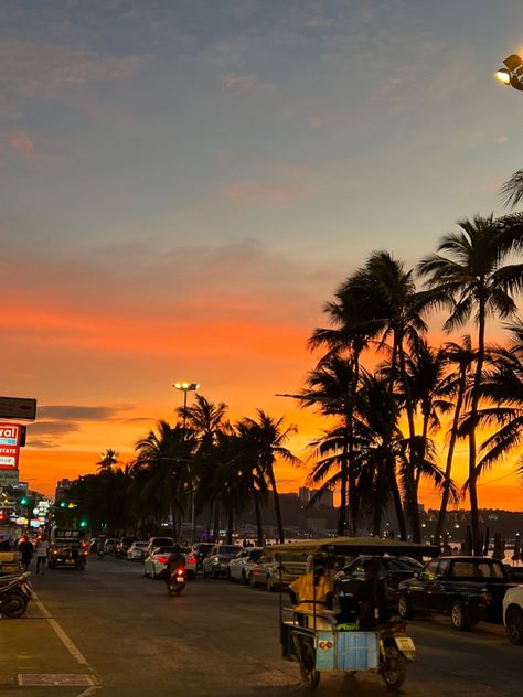 Pattaya Beach Aesthetic, Hatyai Thailand Aesthetic, Thailand Summer Aesthetic, Pattaya Thailand Aesthetic, Thailand Aesthetic Wallpaper, Thailand Photo Ideas, Thailand Scenery, Phuket Thailand Aesthetic, Thailand Travel Aesthetic