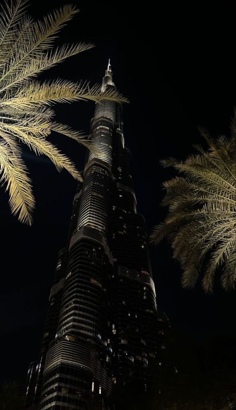 luxury lifestyle aesthetic Rich Dubai, Dubai Work, Rich Vibes, Dubai Nightlife, Dubai Photography, Luxury Lifestyle Aesthetic, Dubai Aesthetic, Brown Acrylic, Faded Hair