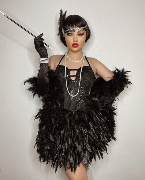 1920 Hollywood Glamour, 1920 Burlesque, Las Vegas Theme Party Outfit, 1920 Party Outfit, Cabaret Outfit Ideas, Old Hollywood Costumes, 1920s Party Outfit, Cabaret Outfit, 1920s Halloween Costume