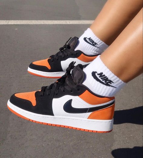 Dunks Fashion, Buty Jordan, Обувь Air Jordan, Fire Shoes, Boty Nike, Skor Sneakers, Trendy Shoes Sneakers, Nike Shoes Girls, Pretty Shoes Sneakers