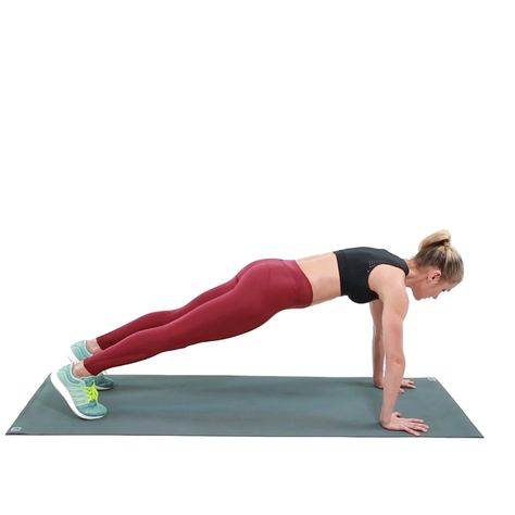 Start in high plank with your feet hip-distance apart. Then tap each hand to the opposite shoulder while engaging your core and glutes to keep the hips as still as possible. Effective Ab Workouts, Best Abs, Circuit Workout, Beste Mama, Restaurant Chairs, Total Body Workout, Strength Workout, Morning Workout, Bodyweight Workout