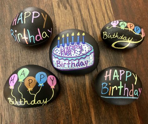 Birthday Stone Painting, Rock Painting Ideas Birthday, Birthday Rocks Painting Ideas, Happy Birthday Stone Painting, Happy Birthday Painted Rocks Ideas, Happy Birthday Rock Painting, Happy Birthday Painted Rocks, Birthday Rock Painting Ideas, Birthday Painted Rocks