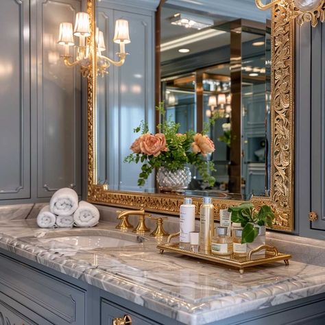 10+ Hollywood Regency Bathroom Redesign Inspirations • 333+ Inspiring Lifestyle Ideas Bathroom Vanity Gold Mirror, Elegant Powder Room Ideas, Regency Bathroom, Hollywood Regency Bathroom, Parisian Bathroom, Elegant Powder Room, Inspiring Lifestyle, Glamorous Bathroom, French Bathroom