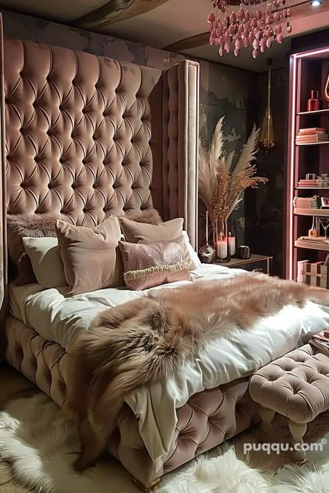 baddie-bedroom-7 Cream And Gold Bedroom Ideas, Baddie Bedroom, Glam Bedroom Decor, Luxury Room Bedroom, Pink Bedroom Decor, Glam Bedroom, Classy Bedroom, Dream Mansion, Bedroom Trends