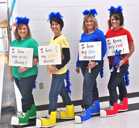 How to make a Pete the Cat costume for Halloween - get easy DIY costume ideas for Pete the Cat, star of many books about shoes, groovy buttons, five pumpkins, & now a great costume idea for Halloween Pete The Cat Halloween Costume, Pete The Cat Halloween, Teacher Book Character Costumes, Popular Kids Books, Easy Diy Costume, Pete The Cat Costume, Storybook Character Costumes, Book Characters Dress Up, Diy Costume Ideas